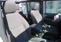 2016 Jeep Wrangler Unlimited - Image 19