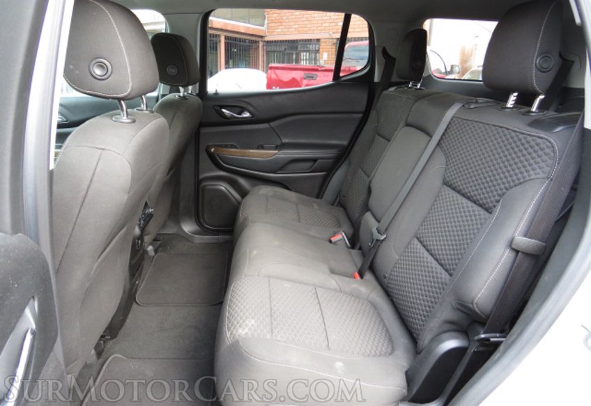 2017 GMC Acadia - Image 31