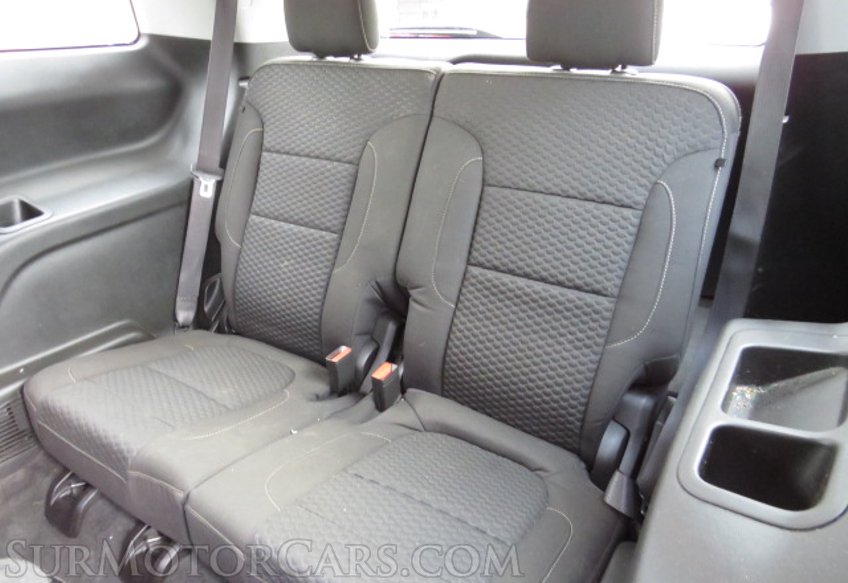 2017 GMC Acadia - Image 32