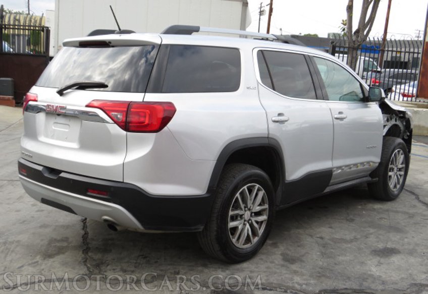 2017 GMC Acadia - Image 8