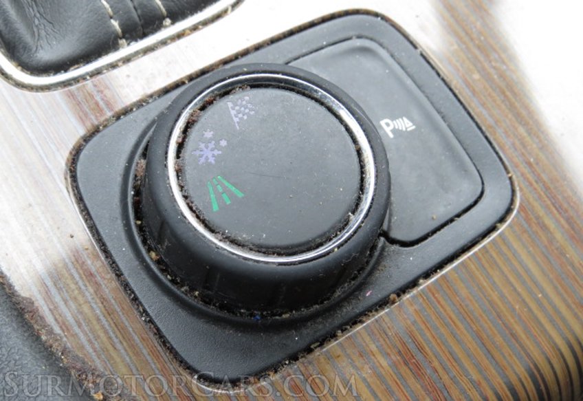 2017 GMC Acadia - Image 36