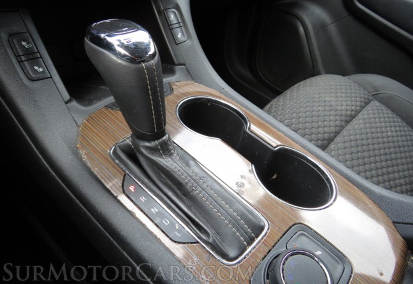 2017 GMC Acadia - Image 41