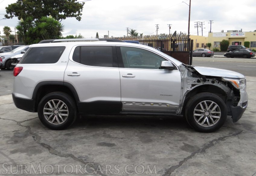 2017 GMC Acadia - Image 6