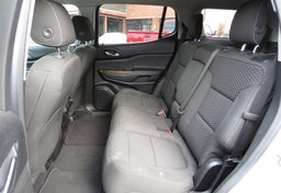 2017 GMC Acadia - Image 31