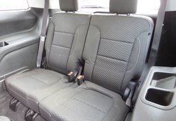 2017 GMC Acadia - Image 32