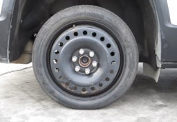 2017 GMC Acadia - Image 19