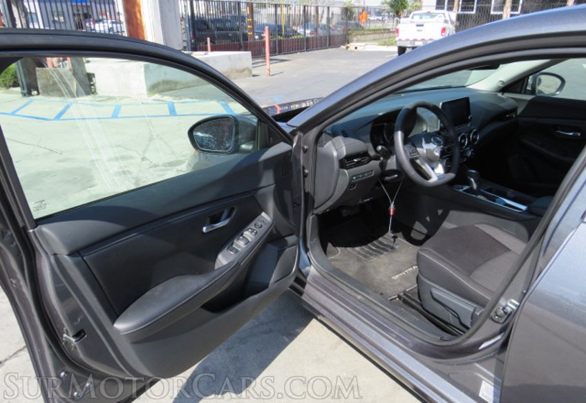 2021 Nissan Sentra - Image 18