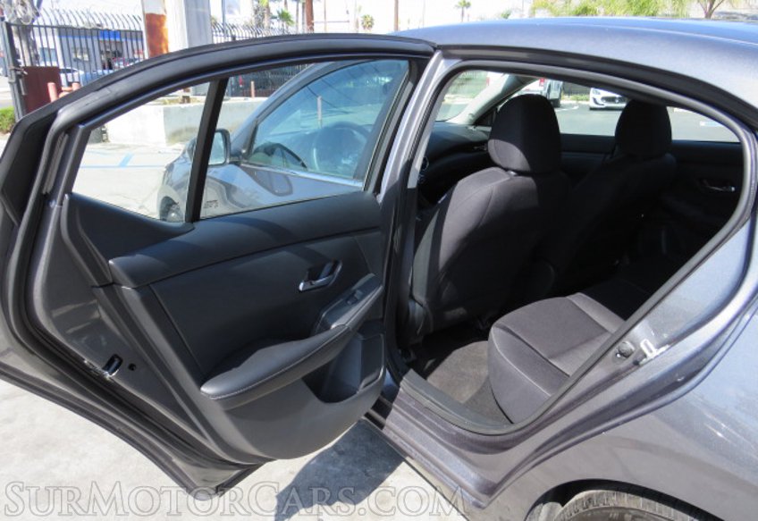 2021 Nissan Sentra - Image 21