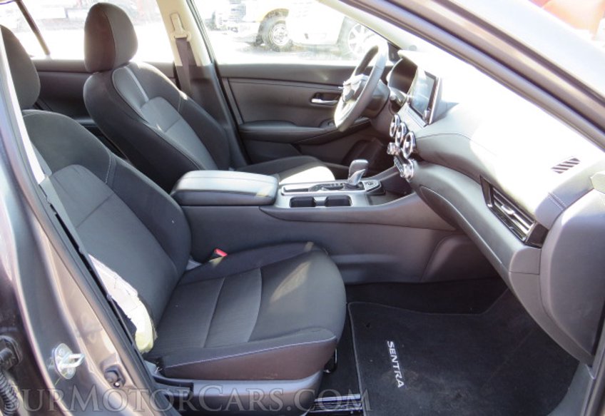 2021 Nissan Sentra - Image 29