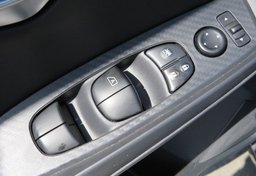 2021 Nissan Sentra - Image 38