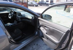 2021 Nissan Sentra - Image 27