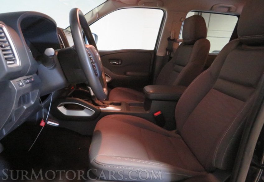 2022 Nissan Frontier - Image 4