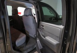 2022 Nissan Frontier - Image 31