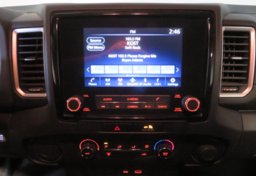 2022 Nissan Frontier - Image 9