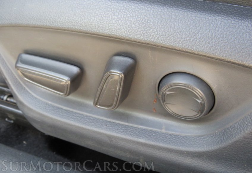 2019 Toyota Camry - Image 35