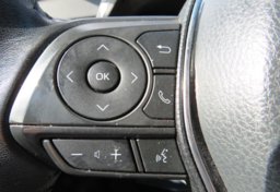 2019 Toyota Camry - Image 32