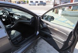 2019 Toyota Camry - Image 20