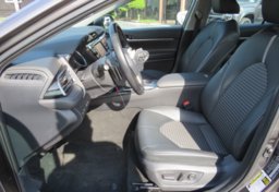 2019 Toyota Camry - Image 23