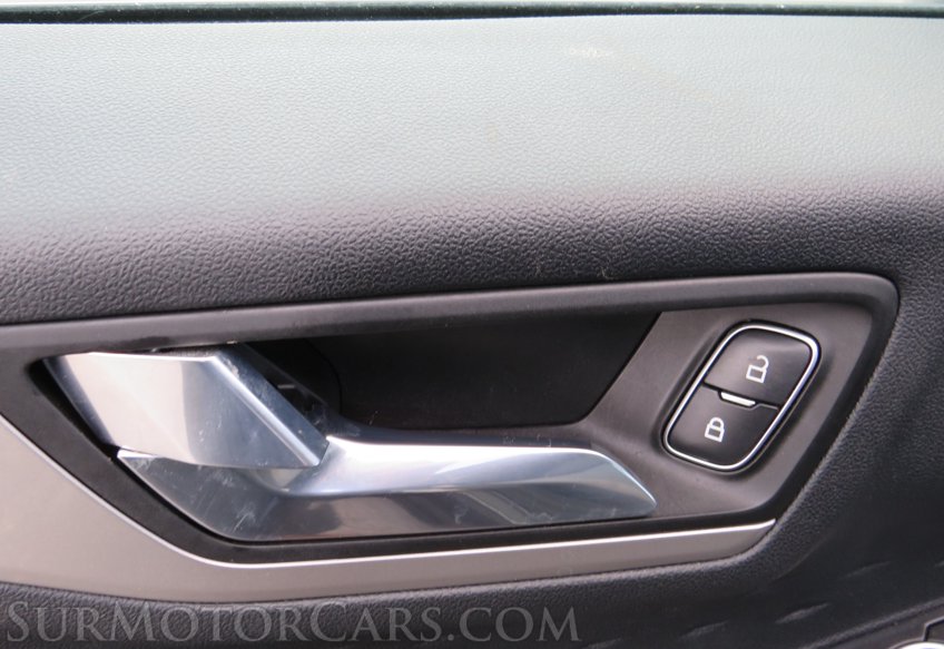 2020 Ford Escape - Image 44