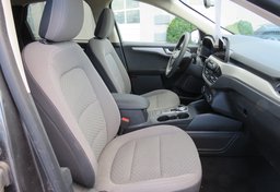 2020 Ford Escape - Image 23