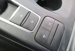 2020 Ford Escape - Image 39