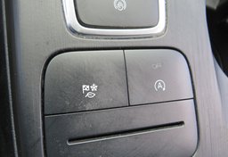 2020 Ford Escape - Image 38