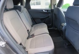 2020 Ford Escape - Image 28