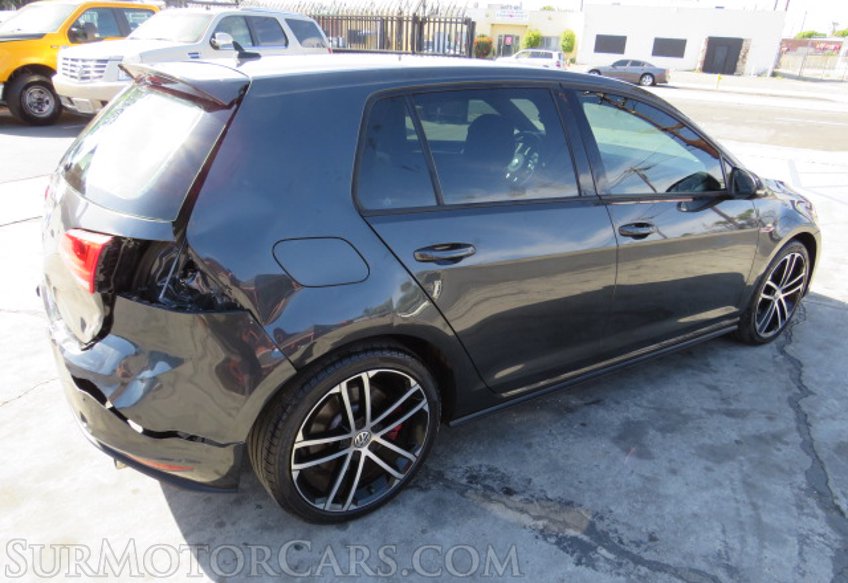 2017 Volkswagen Golf GTI - Image 8