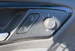 2017 Volkswagen Golf GTI - Image 38