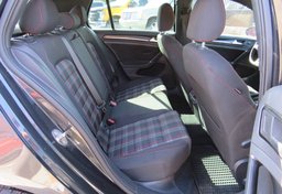 2017 Volkswagen Golf GTI - Image 30