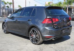 2017 Volkswagen Golf GTI - Image 5