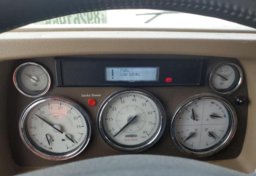 2007 Freightliner XCF Chassis - Image 8