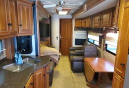 2007 Freightliner XCF Chassis - Image 6