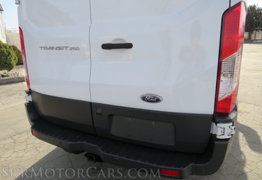2017 Ford Transit Van - Image 15