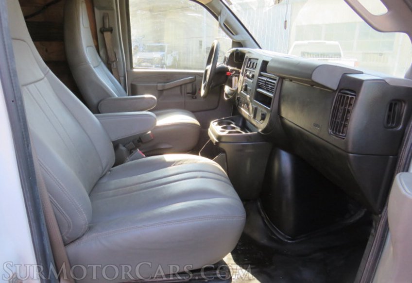 2020 Chevrolet Express Cargo Van - Image 21