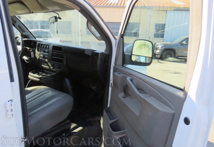 2020 Chevrolet Express Cargo Van - Image 19