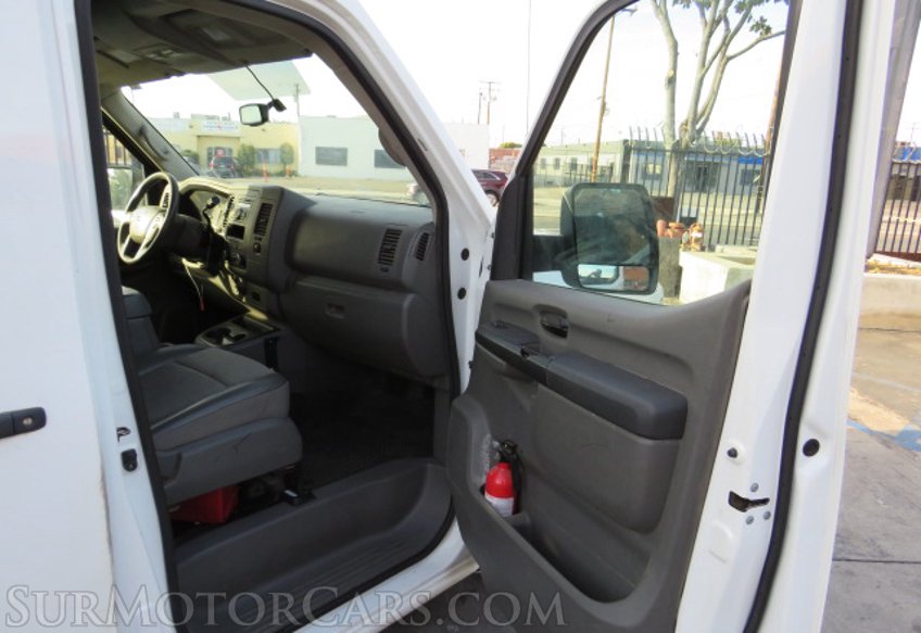 2017 Nissan NV Cargo - Image 16