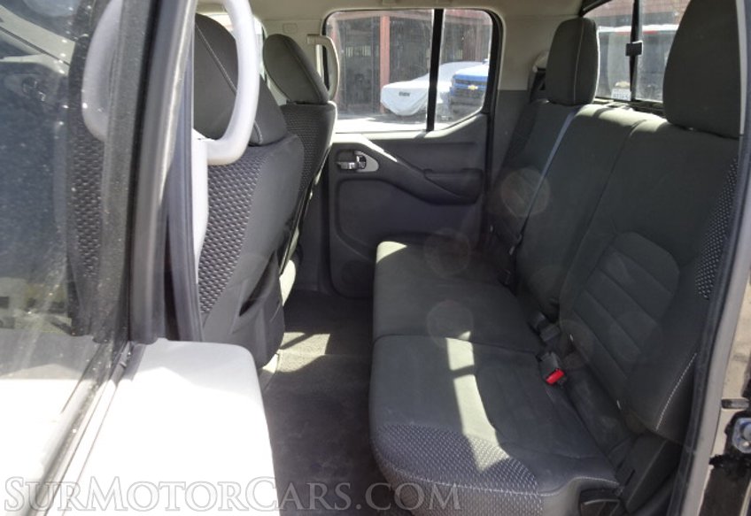 2014 Nissan Frontier - Image 28