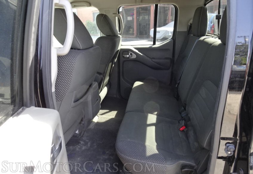2014 Nissan Frontier - Image 30