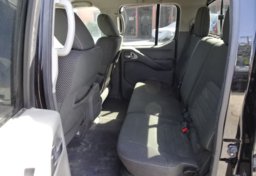 2014 Nissan Frontier - Image 30