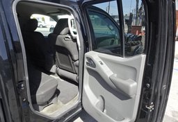 2014 Nissan Frontier - Image 23