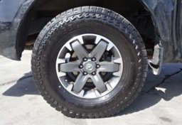 2014 Nissan Frontier - Image 17