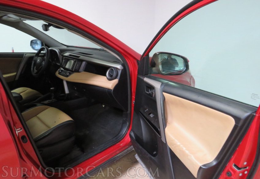 2017 Toyota RAV4 - Image 23