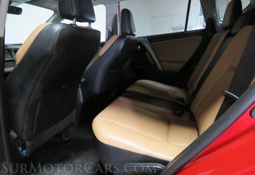 2017 Toyota RAV4 - Image 29