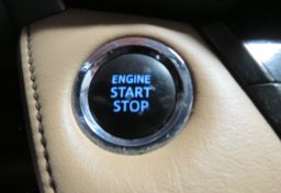 2017 Toyota RAV4 - Image 38