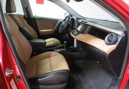 2017 Toyota RAV4 - Image 27