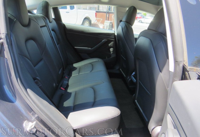 2022 Tesla Model 3 - Image 28