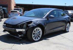2022 Tesla Model 3 - Image 4