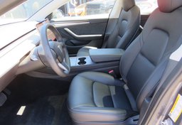 2022 Tesla Model 3 - Image 25