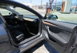 2022 Tesla Model 3 - Image 20